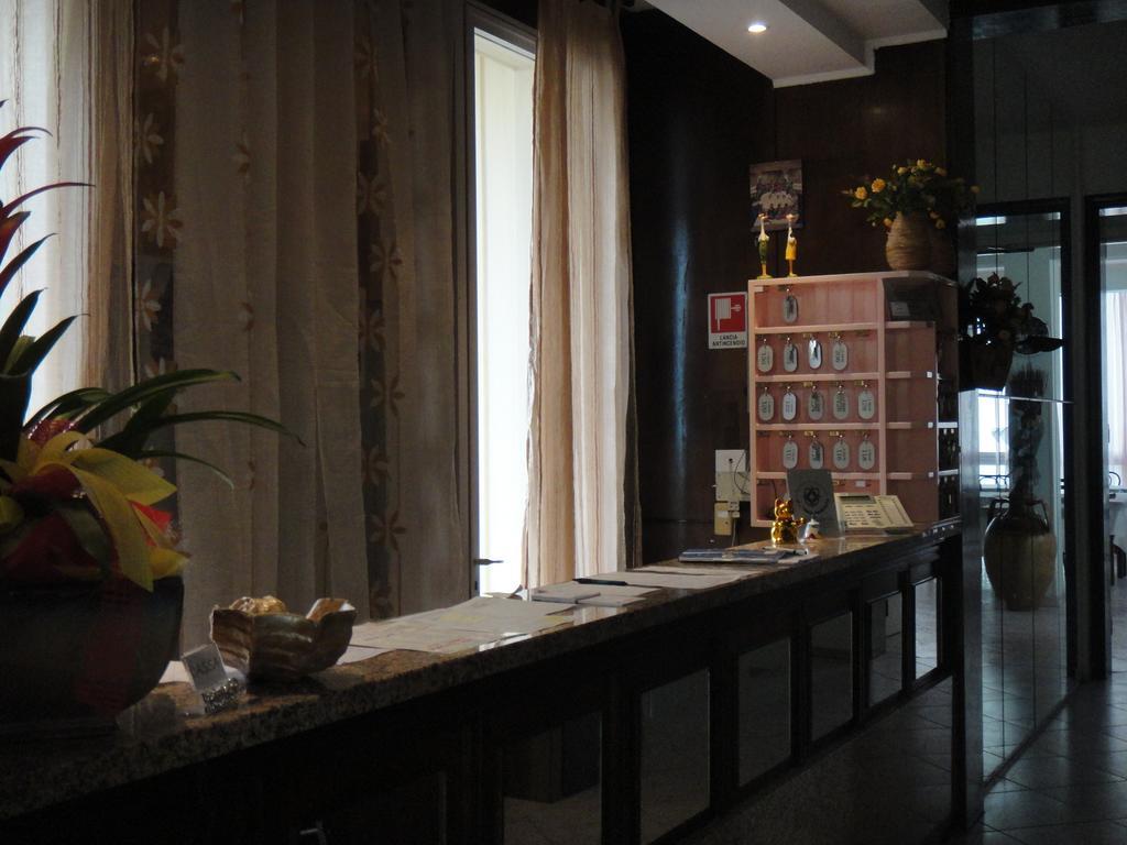 Hotel Acapulco Viserbella di Rimini Екстер'єр фото