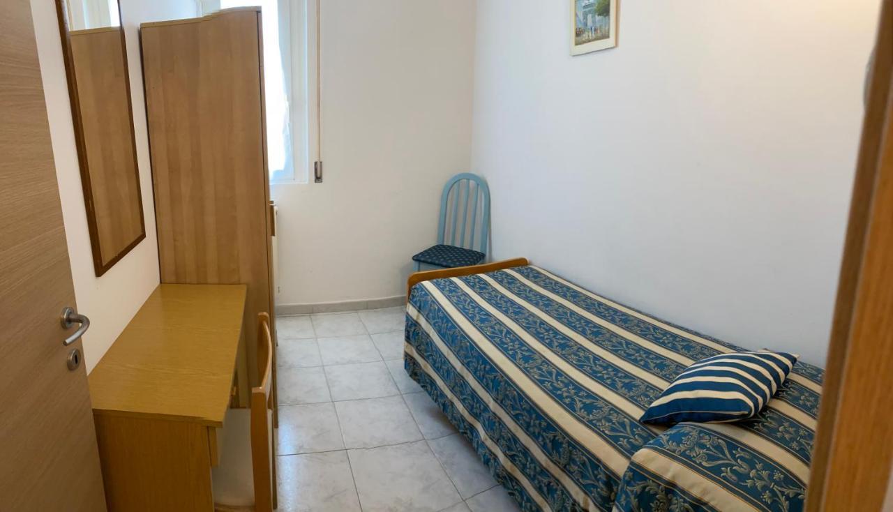Hotel Acapulco Viserbella di Rimini Екстер'єр фото